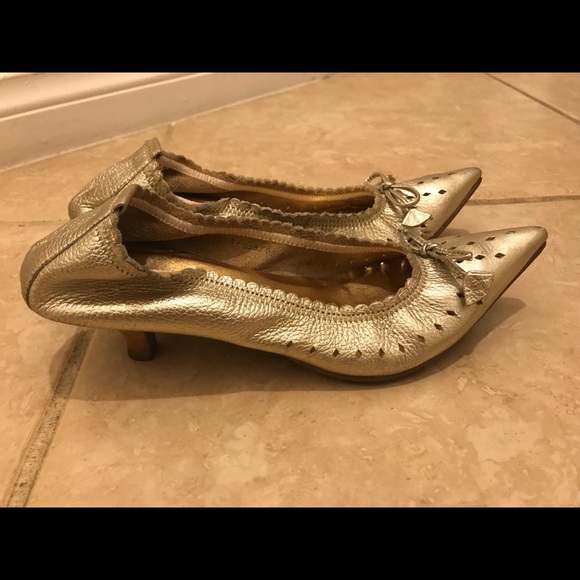 Bebe leather pointy toe pump - Picture 2 of 7